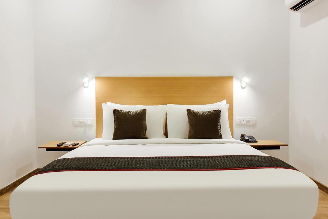 Oyo Townhouse 600 Gangothri Hotel Secundurabad Eksteriør billede