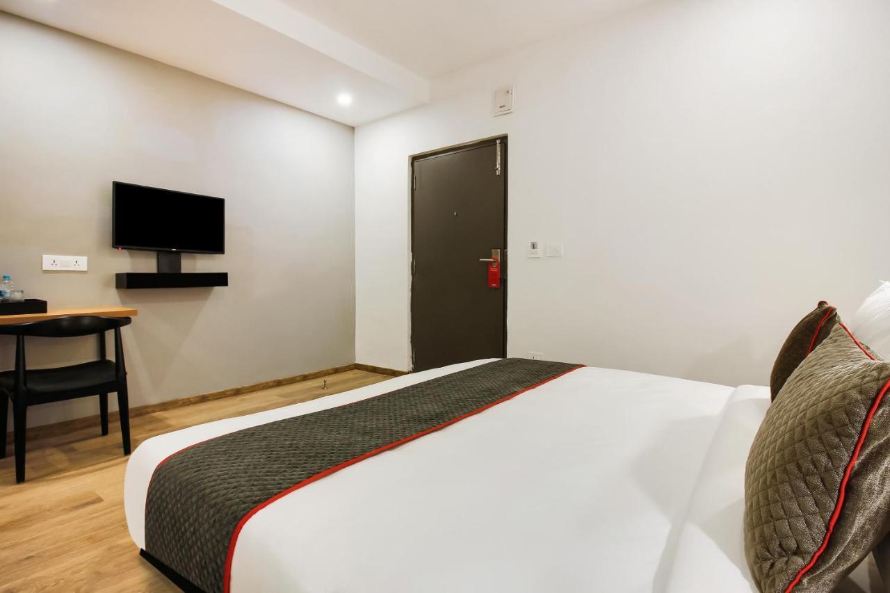 Oyo Townhouse 600 Gangothri Hotel Secundurabad Eksteriør billede