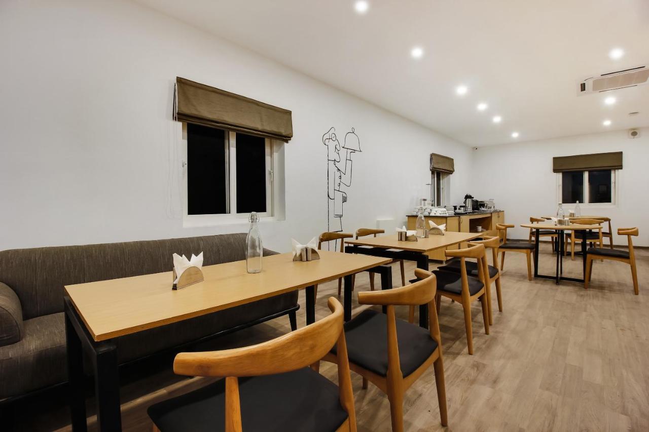 Oyo Townhouse 600 Gangothri Hotel Secundurabad Eksteriør billede